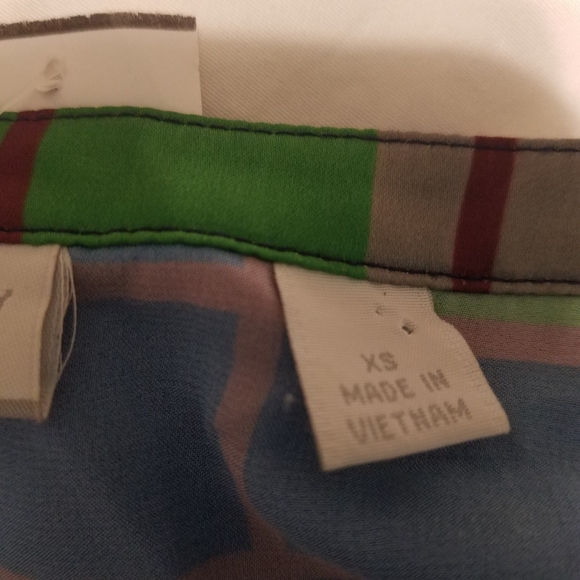 Top - Picture 3 of 6